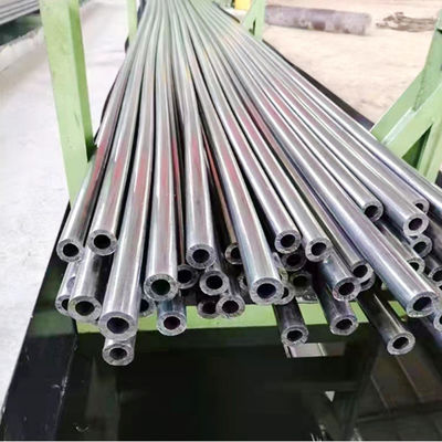 Tubo senza saldatura in Hastelloy C276 ASTM B622 UNS N10276 lunghezza 6 m per applicazioni in reattori chimici e scambiatori di calore